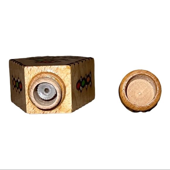 Bulgarian Small Wood Perfume Bottle Holder Hand Painted Folk Art EUC - Picture 6 of 6